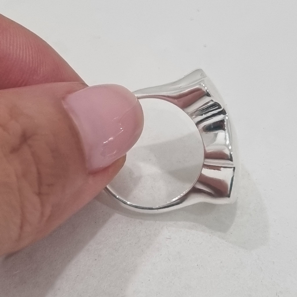 Tous Silver Bold Motif Bear Signet Ring Size 6.25 - Picture 4 of 15